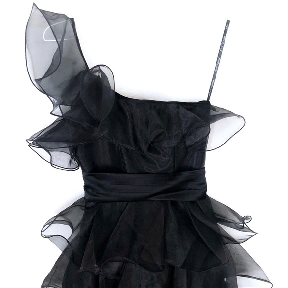 BETSEY JOHNSON Asymmetrical One Shoulder DRESS - Picture 7 of 9